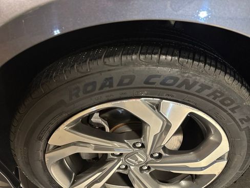 Used 2018 Honda Accord EX image 13