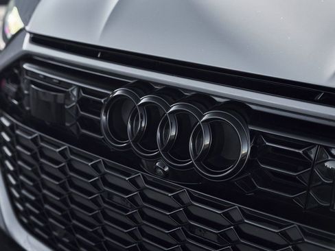 Used 2021 Audi RS 6 w/ Executive Package image 8