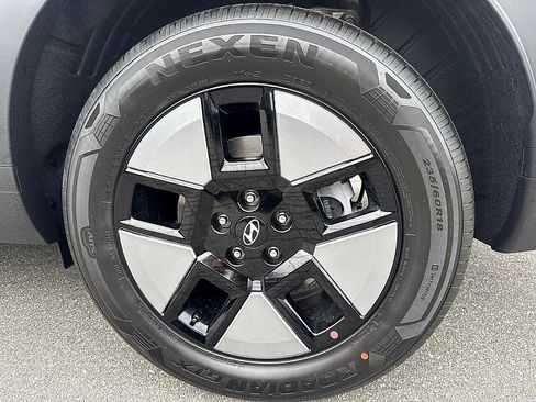 New 2026 Hyundai Santa Fe SE image 5