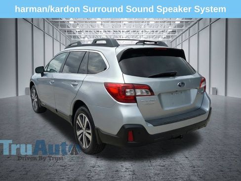 Used 2019 Subaru Outback 2.5i Limited AWD/4WD image 5
