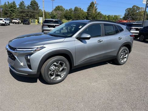 New 2026 Chevrolet Trax LT w/ Driver Confidence Package image 1
