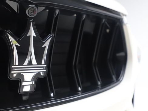 Used 2019 Maserati Levante Trofeo AWD/4WD image 28