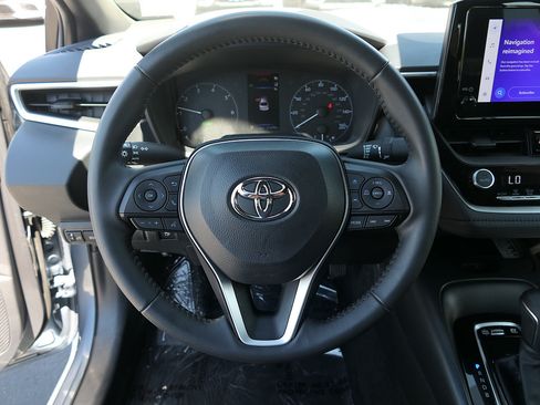 Used 2024 Toyota Corolla SE w/ SE Package FWD image 17