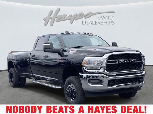 Used 2024 RAM 3500 Tradesman w/ Chrome Appearance Group image 1