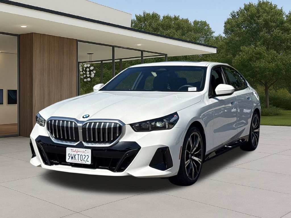 Used 2026 BMW 530i w/ M Sport Package RWD image 2