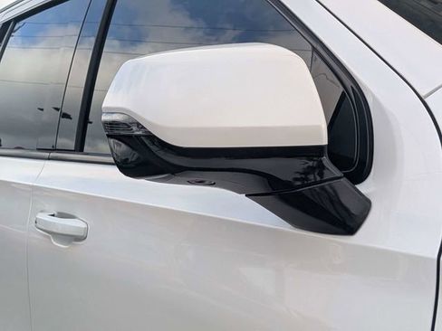 Used 2024 Chevrolet Tahoe RST w/ Sport Performance Package image 10