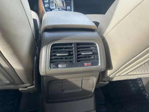 Used 2014 Audi Q5 3.0T Prestige image 16