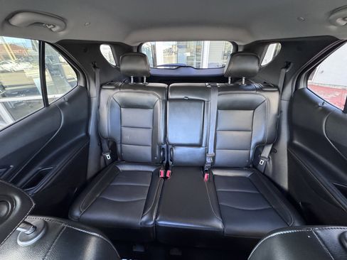 Used 2019 Chevrolet Equinox Premier image 16