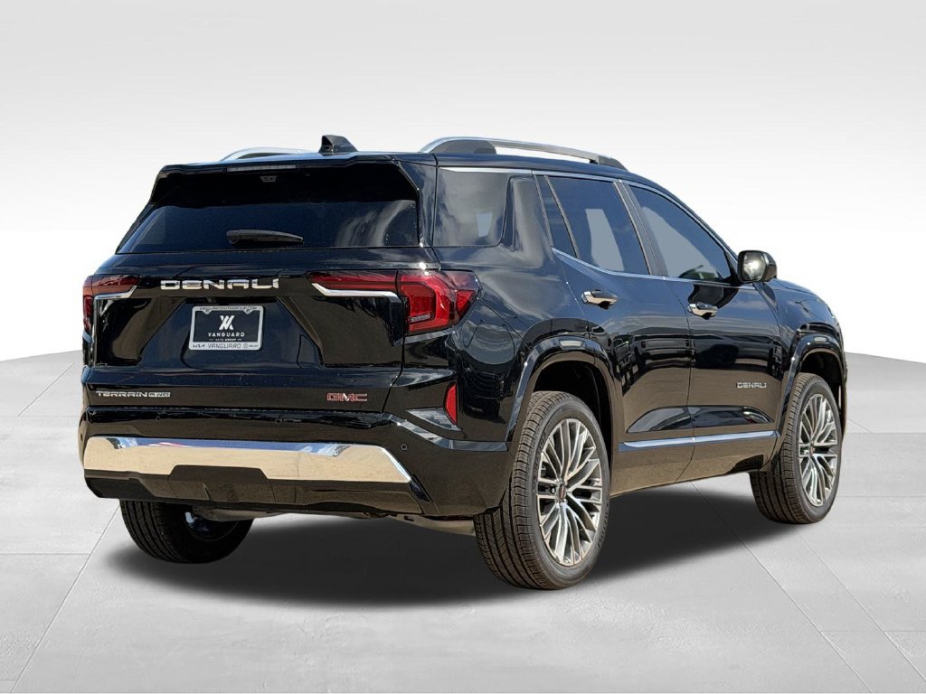 New 2027 GMC Terrain Denali w/ LPO, Floor Liner Package AWD/4WD image 3