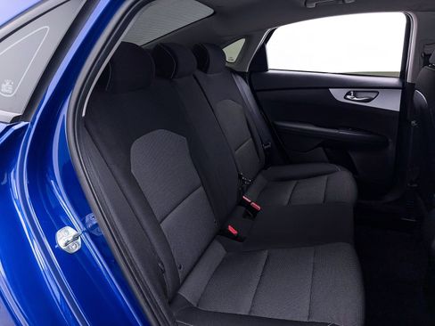 Used 2024 Kia Forte LXS w/ LXS Technology Package image 29