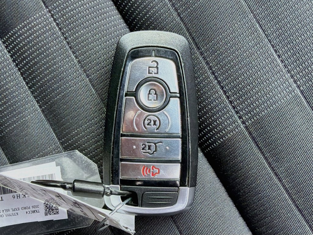 Used 2026 Ford Explorer ST-Line AWD/4WD image 35