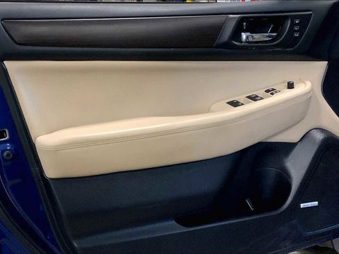 Used 2017 Subaru Legacy 2.5i Limited image 21