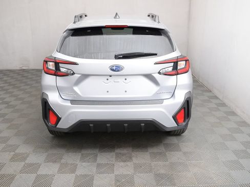 Used 2024 Subaru Crosstrek 2.0i Premium w/ Crosstrek Mirror Package AWD/4WD image 6