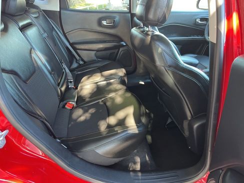 Used 2021 Jeep Compass Latitude image 14