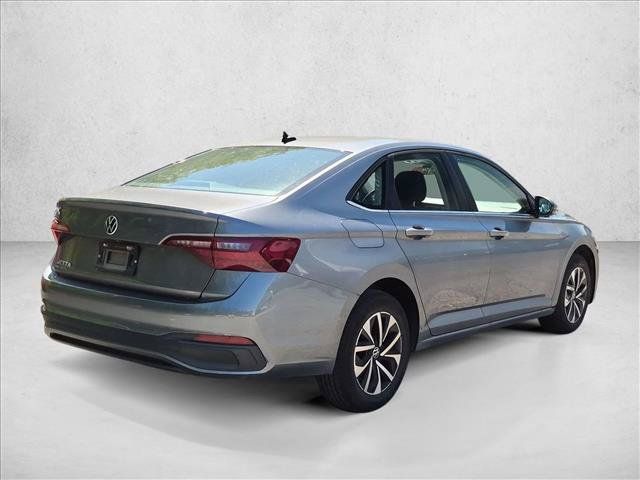 Used 2024 Volkswagen Jetta S FWD image 5