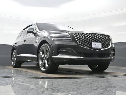 Certified 2024 Genesis GV80 2.5T w/ Prestige Package image 33