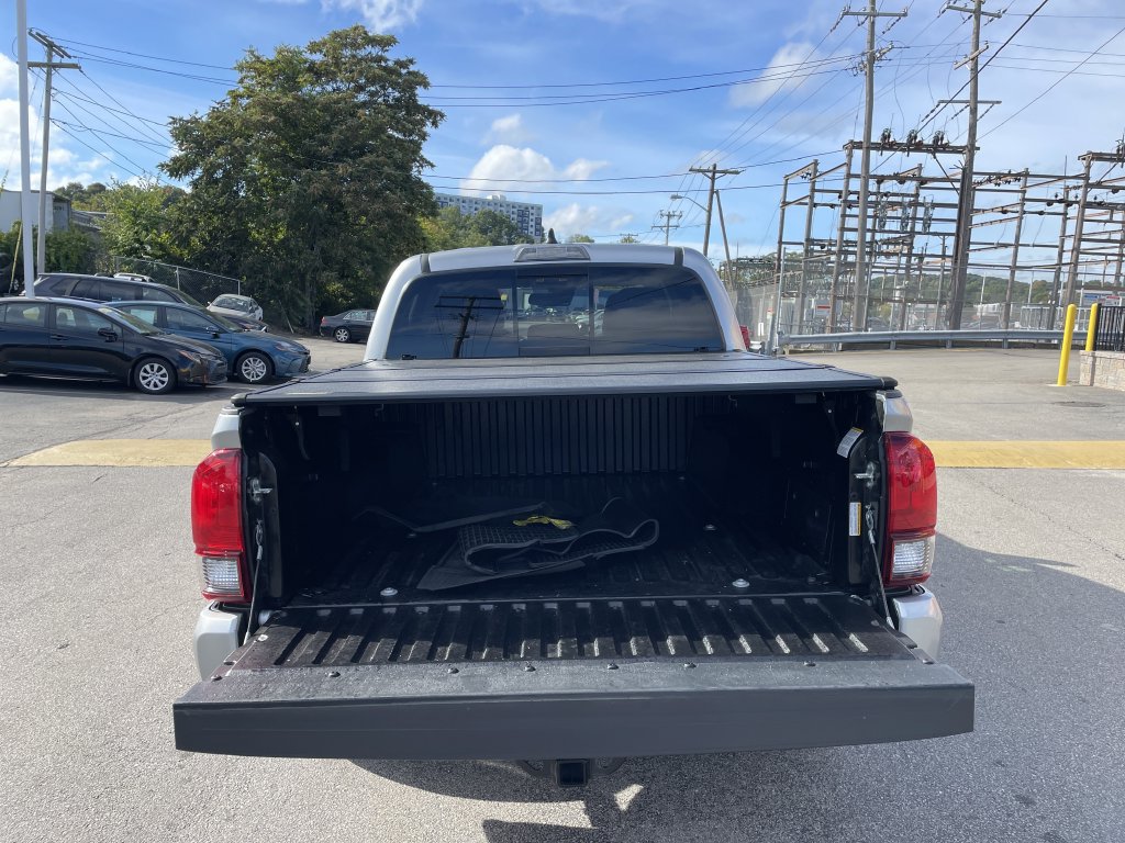 Used 2023 Toyota Tacoma SR5 w/ Technology Package AWD/4WD image 13