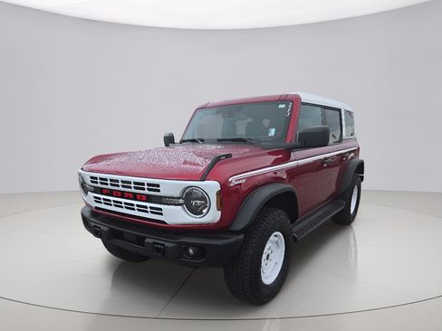 Used 2025 Ford Bronco Heritage Edition AWD/4WD image 6