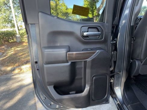 Used 2019 Chevrolet Silverado 1500 LT w/ Convenience Package image 25