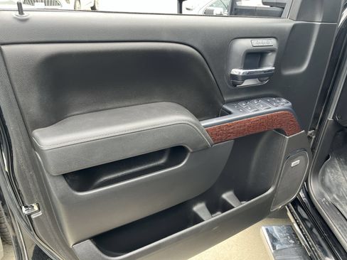 Used 2016 GMC Sierra 2500 SLT w/ Duramax Plus Package AWD/4WD image 20