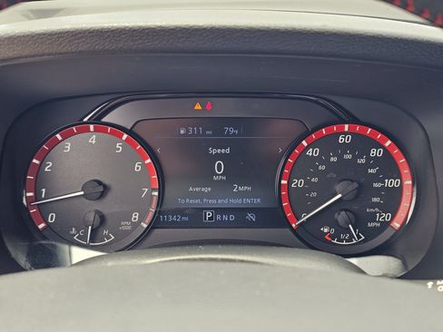 Used 2024 Nissan Frontier Pro-X RWD image 23