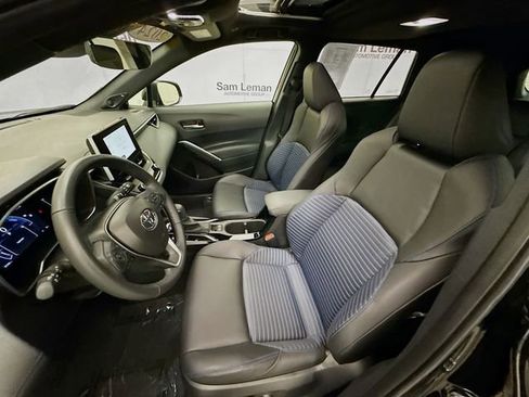 Used 2024 Toyota Corolla Cross XSE w/ Convenience Package image 20