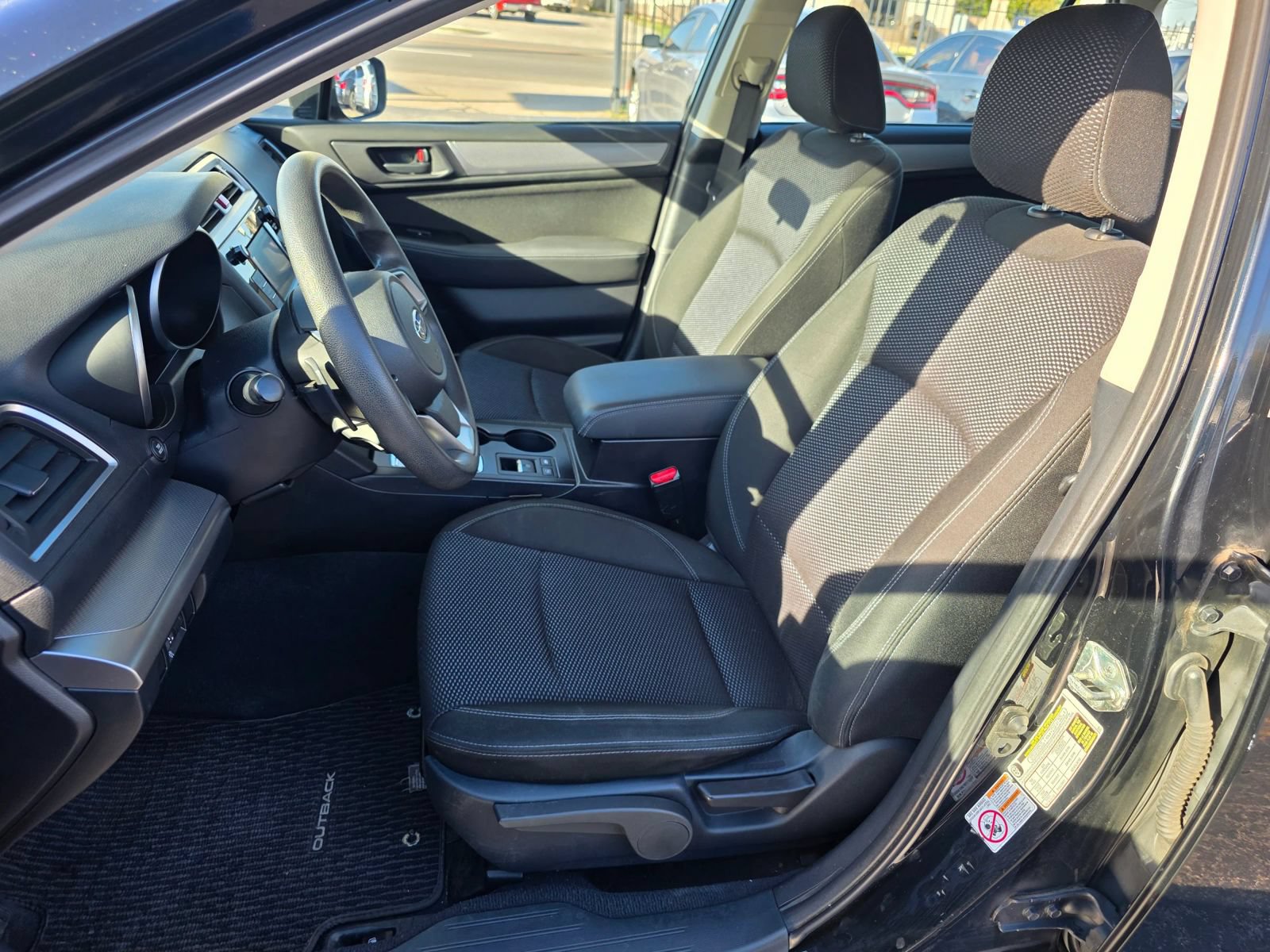 Used 2018 Subaru Outback 2.5i AWD/4WD image 10
