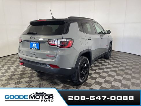 Used 2024 Jeep Compass Trailhawk AWD/4WD image 7
