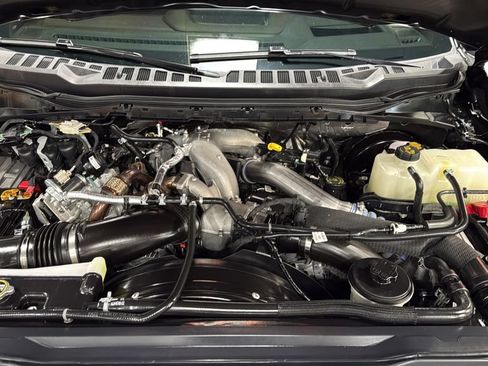 Used 2025 Ford F350 King Ranch AWD/4WD image 39