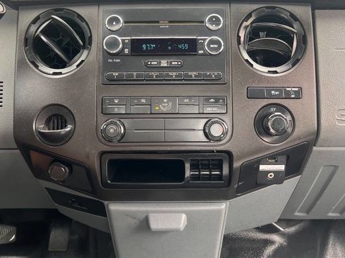 Used 2016 Ford F250 XL w/ Power Equipment Group image 21