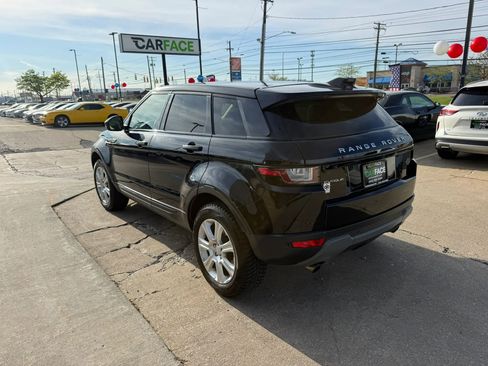 Used 2017 Land Rover Range Rover Evoque SE AWD/4WD image 9