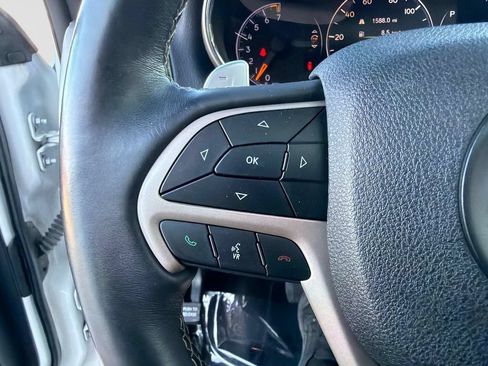 Used 2017 Jeep Grand Cherokee Limited AWD/4WD image 28