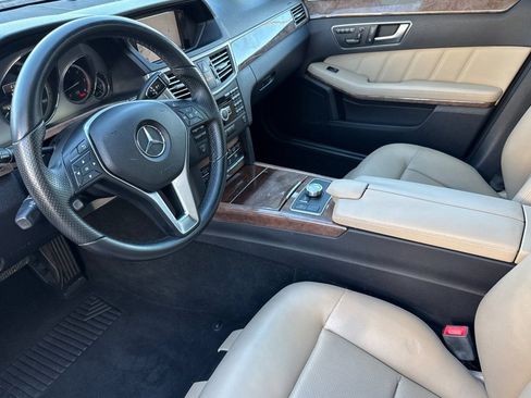 Used 2013 Mercedes-Benz E 350 BlueTEC Sedan image 4