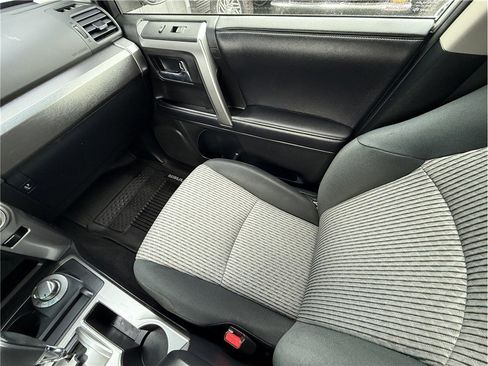 Used 2017 Toyota 4Runner SR5 image 15