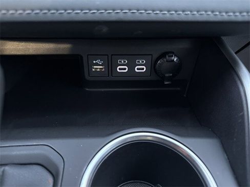 Used 2023 Toyota Highlander XLE image 34