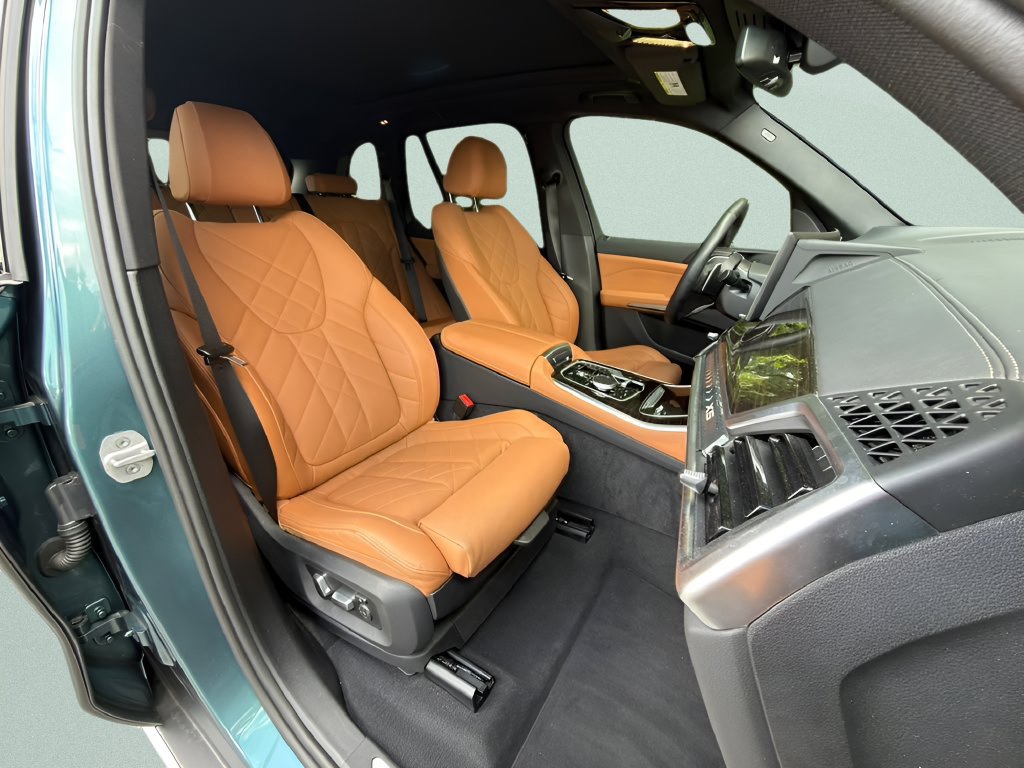 Used 2024 BMW X5 xDrive40i w/ Premium Package AWD/4WD image 24