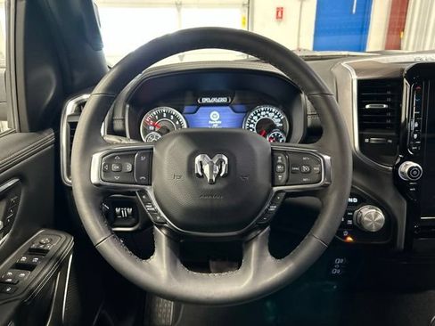 Used 2025 RAM 1500 Laramie AWD/4WD image 15