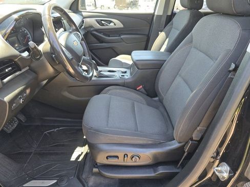 Used 2019 Chevrolet Traverse LT w/ LPO, Floor Liner Package FWD image 22