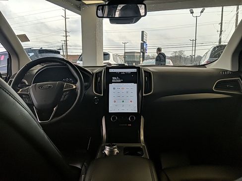 Certified 2024 Ford Edge SEL w/ Convenience Package image 14