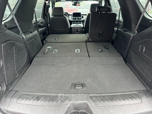 Used 2023 Chevrolet Tahoe LT image 14