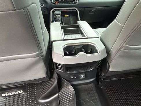 Used 2022 Toyota Tundra Limited image 21
