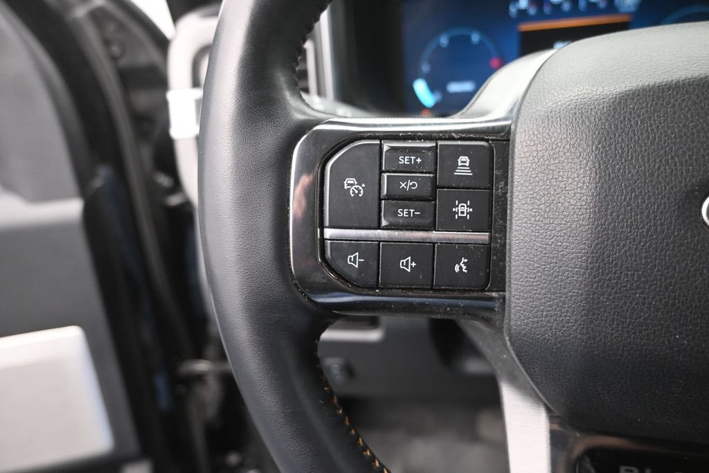 Used 2024 Ford F350 Platinum w/ FX4 Off-Road Package AWD/4WD image 7