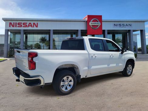 Used 2025 Chevrolet Silverado 1500 LT image 4