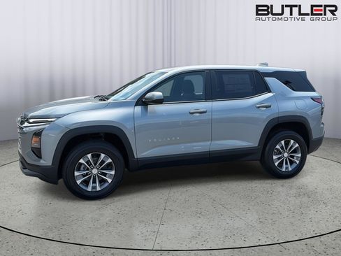 New 2026 Chevrolet Equinox LT FWD image 3