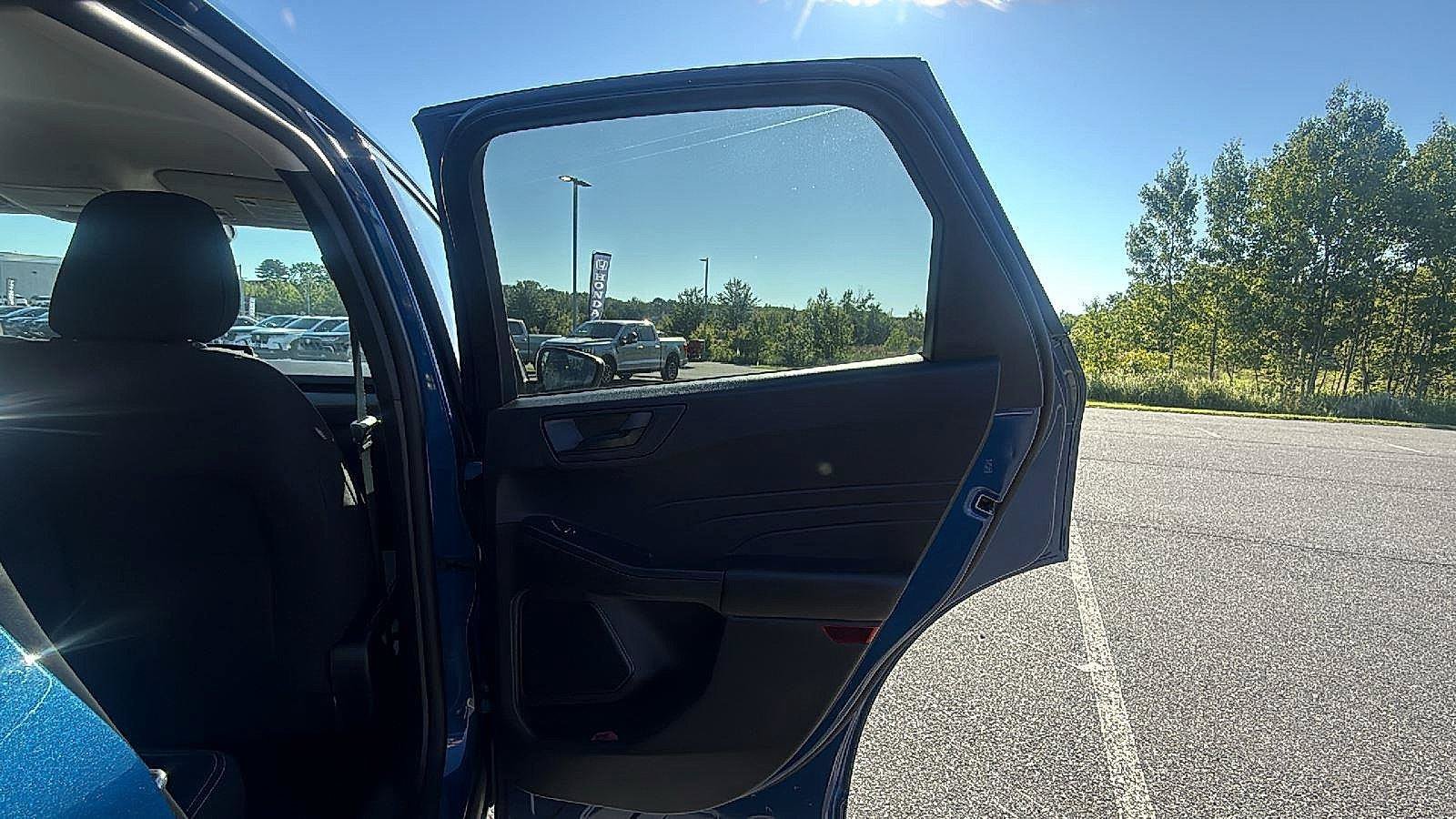 Used 2023 Ford Escape Active AWD/4WD image 19