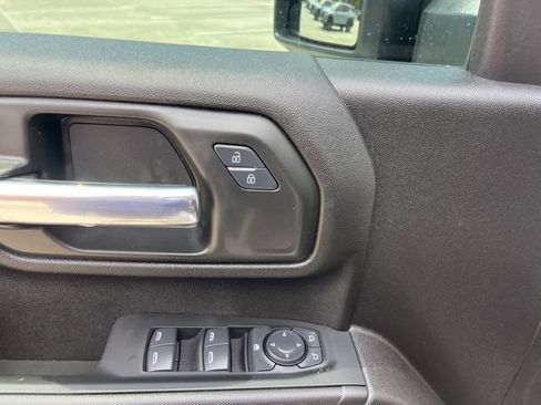 Used 2025 Chevrolet Silverado 2500 Custom AWD/4WD image 14