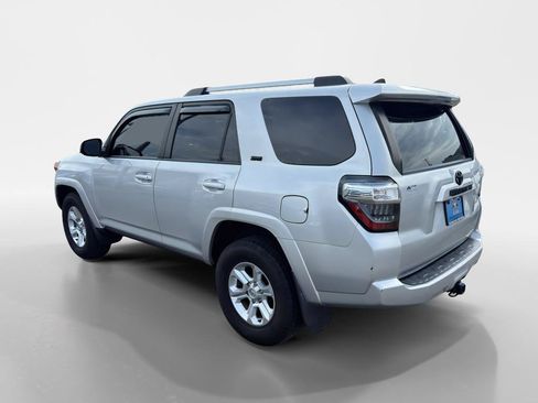 Used 2022 Toyota 4Runner SR5 RWD image 3