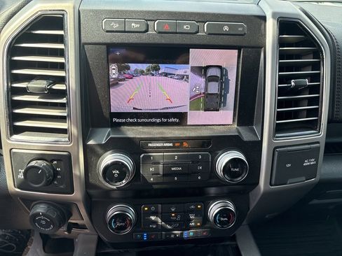 Used 2020 Ford F150 Platinum w/ Equipment Group 701A Luxury AWD/4WD image 17