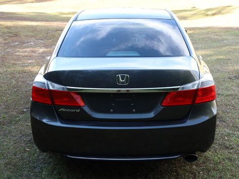 Used 2013 Honda Accord LX image 3