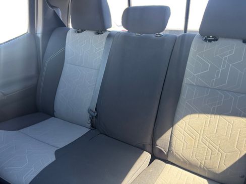 Used 2021 Toyota Tacoma TRD Off-Road w/ Technology Package image 10